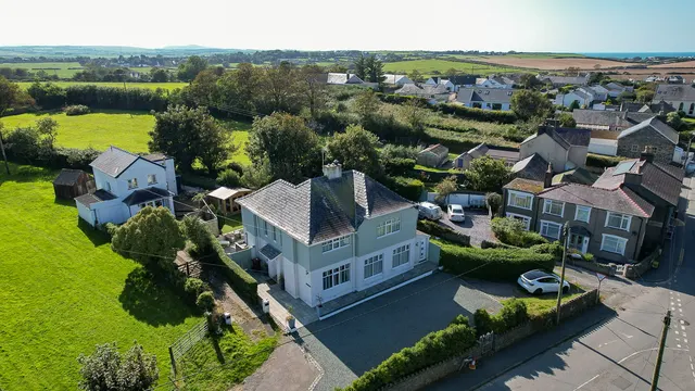 Photo 2 — Haul A Gwynt, Lon Uchaf, Morfa Nefyn, Pwllheli, Gwynedd, LL53 6AL