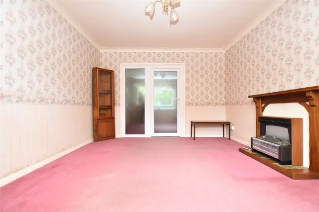Woodlands, East Ardsley, WF3, photo 2