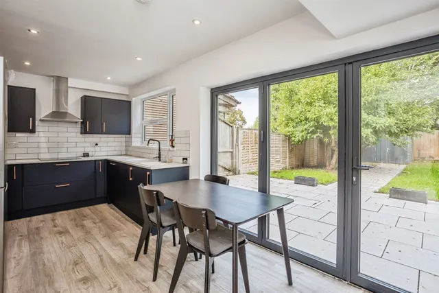 Coniston Crescent, Loughborough, LE11, photo 3