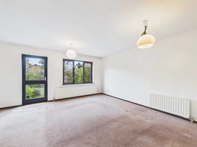 Feltham, Middlesex, photo 2