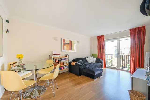 13 Lamb Court, 69 Narrow Street, London, photo 1