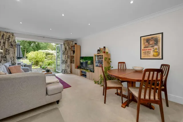 Ashley Road, Walton-on-Thames, KT12, photo 1