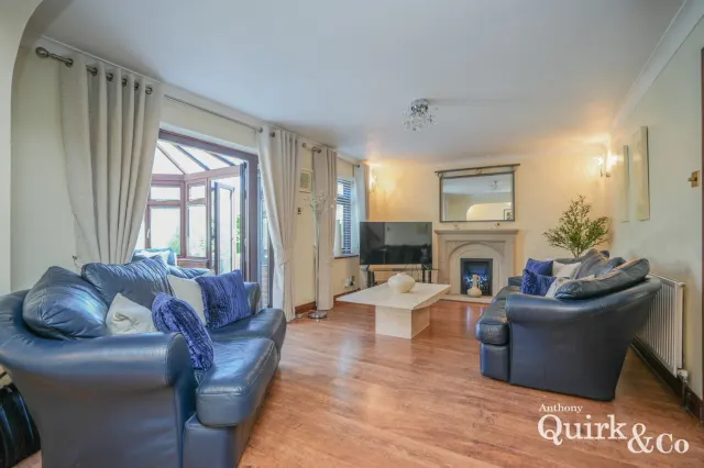 Larup Avenue, Canvey Island, SS8, photo 3