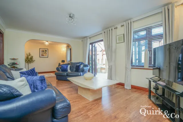 Larup Avenue, Canvey Island, SS8, photo 2