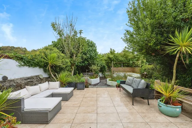 Crown Cottages, Ystradgynlais, SA9, photo 3