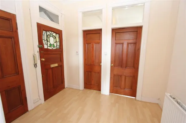 Photo 2 — 2/1, 96 Norham Street