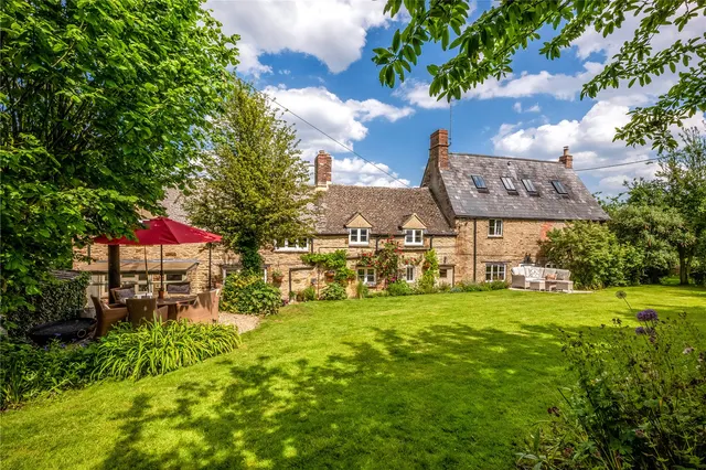 Main Road, Upper Tadmarton, OX15, photo 1