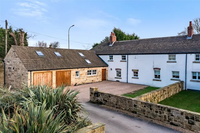 Doncaster Road, Foulby, photo 3