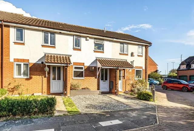 Deacons Place, Bishops Cleeve, GL52, photo 1