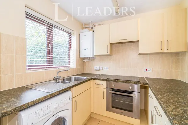 Albacore Avenue, Warsash, SO31, photo 2