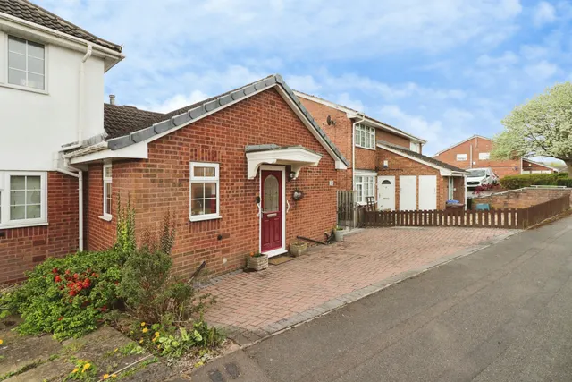 Valley Road, Sheffield, photo 1