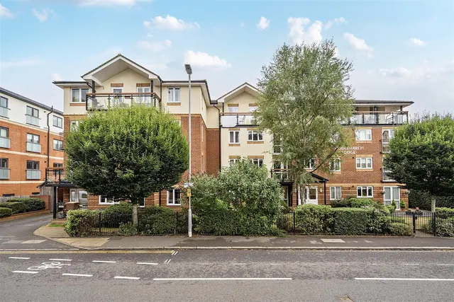 High Street, Rickmansworth, WD3, photo 1