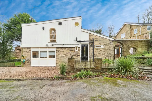 Park Drive, Bradford, photo 1
