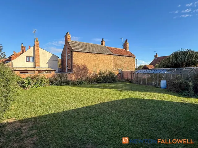 Main Street, Sutton-On-Trent, NG23, photo 2