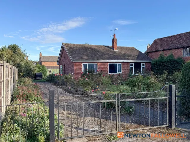 Main Street, Sutton-On-Trent, NG23, photo 1