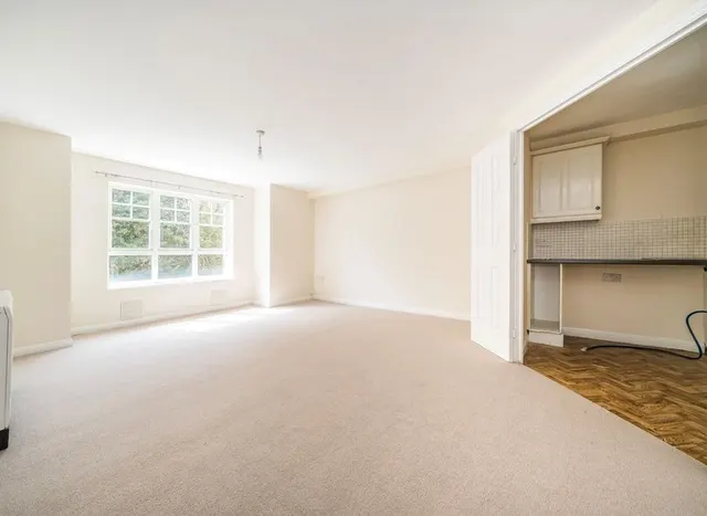 Photo 3 — Newcombe Gardens, Hounslow, TW4
