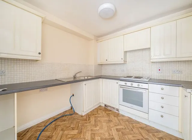 Photo 2 — Newcombe Gardens, Hounslow, TW4