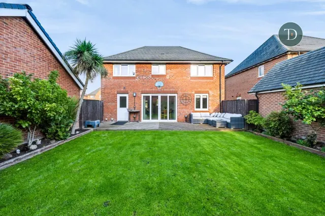 Leamington Road, Little Sutton, CH66, photo 2