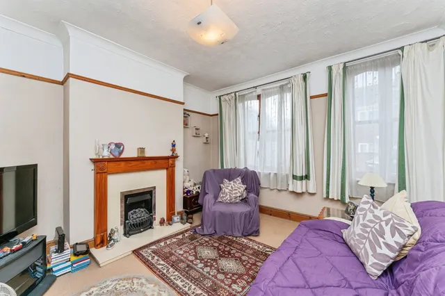 St. Davids Terrace, Saltney Ferry, CH4, photo 2