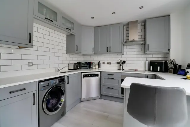 Hawksey Drive, Nantwich, photo 2