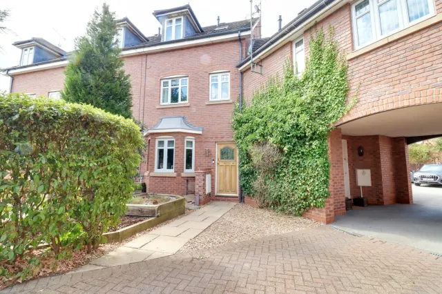 Hawksey Drive, Nantwich, photo 1