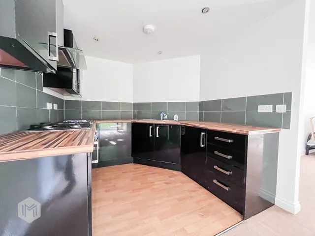 Photo 3 — Apartment 10, Cumberland Point 46A Cumberland Avenue, Clifton, Manchester, M27 8HN