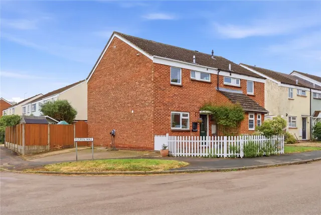 House Under Offer with 3 bedrooms in Saffron Walden, CB11, photo 1