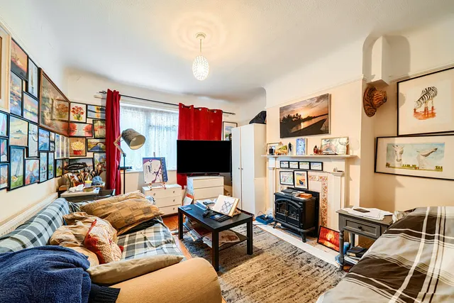 Field End Road, Ruislip, HA4, photo 3