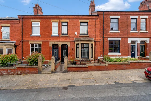 Cranworth Street, Stalybridge, SK15, photo 1