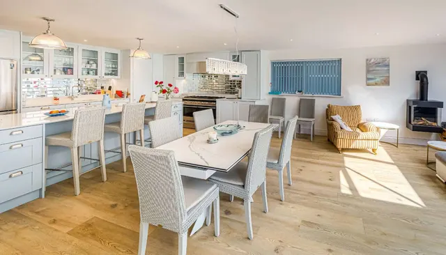 Photo 3 — Sea Drive, Felpham, West Sussex, PO22 7NE