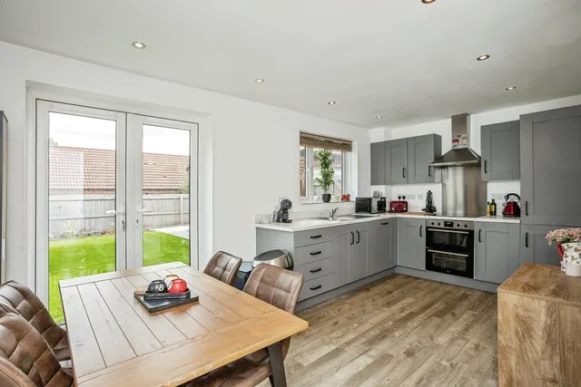 Calcraft Drive, Bottesford, NG13, photo 2