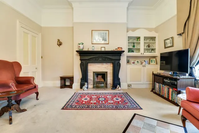 Halifax Road, Huddersfield, HD3, photo 2