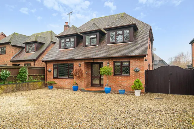 Reading Road, Chineham, Basingstoke, RG24, photo 1