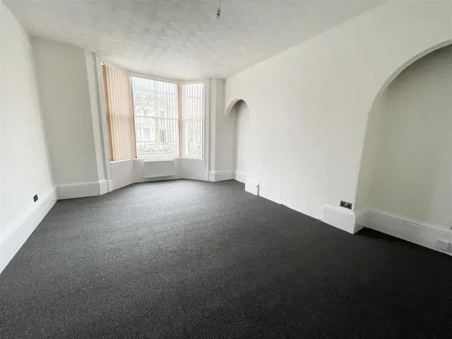 Photo 2 — 2 Alma Square, Scarborough, North Yorkshire YO11 1JR