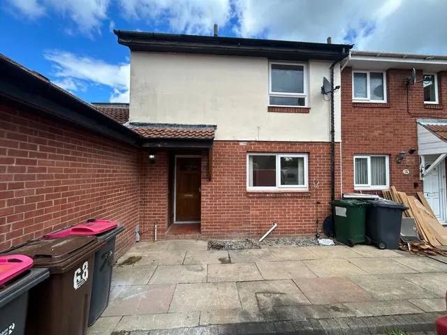 Grasby Court, Bramley, South Yorkshire, S66, photo 1