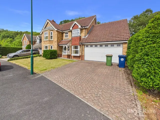 Roseberry Mount, Guisborough, North Yorkshire, TS14, photo 1