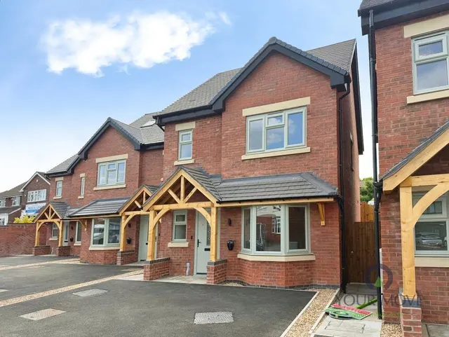 Bath Street, Sedgley, West Midlands, DY3, photo 1