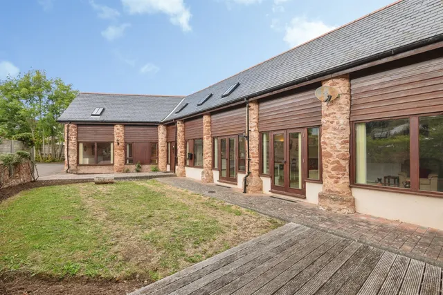 Huish Barns, Washford, TA23, photo 1