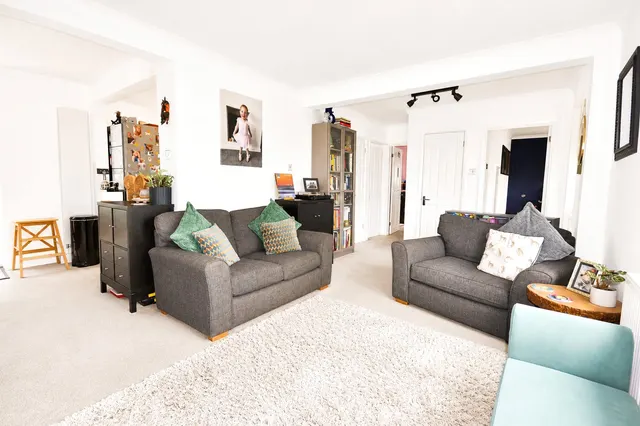 Cherry Tree Road, Milford, GU8, photo 3