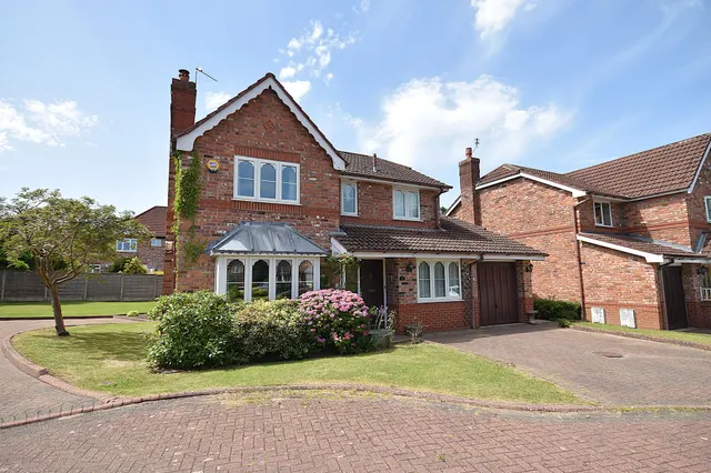 Hamble Way, Macclesfield, photo 1