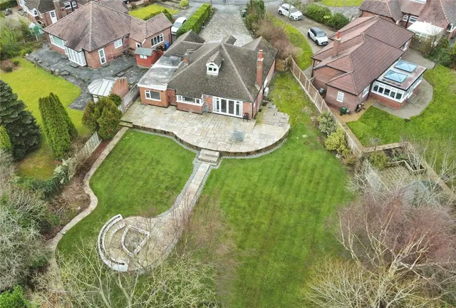 Photo 3 — Glandon Drive, Cheadle Hulme, Cheadle, Greater Manchester, SK8