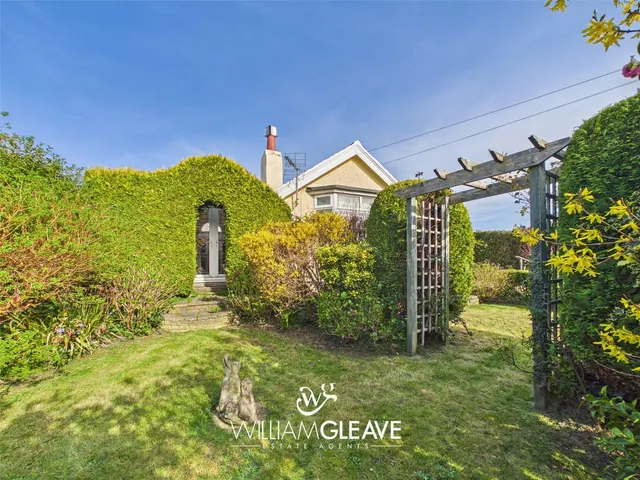 St. Hilarys Drive, Deganwy, Conwy, LL31 9SS, photo 1