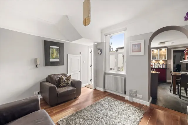 Mallinson Road, London, SW11, photo 2
