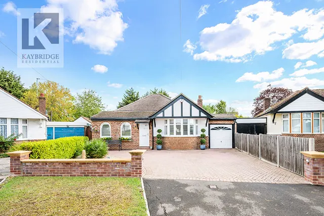 Firswood Avenue, Epsom, KT19, photo 1
