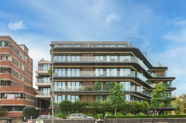 London, SW4, photo 1