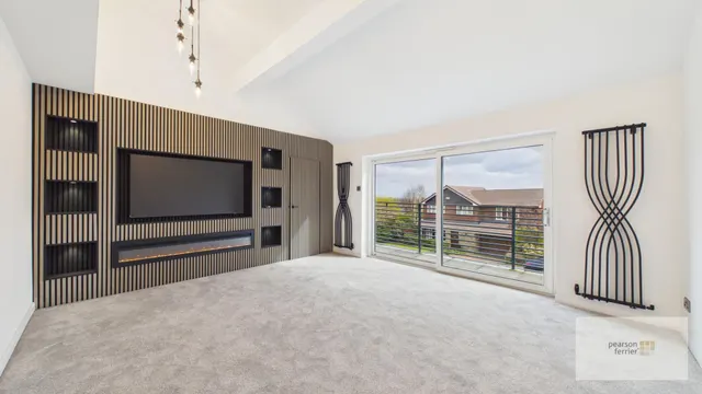 Gisburn Drive, Bury, BL8 3DH, photo 1