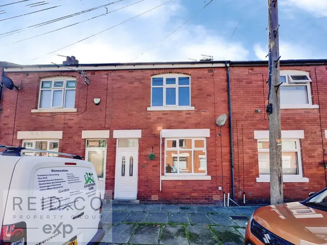 Bucklands Avenue, Ashton-on-Ribble, PR2, photo 1