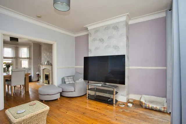 Folkestone Road, Dover, CT17, photo 2