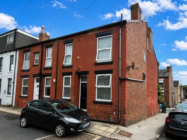 Woodville Avenue, Horsforth, LS18, photo 1