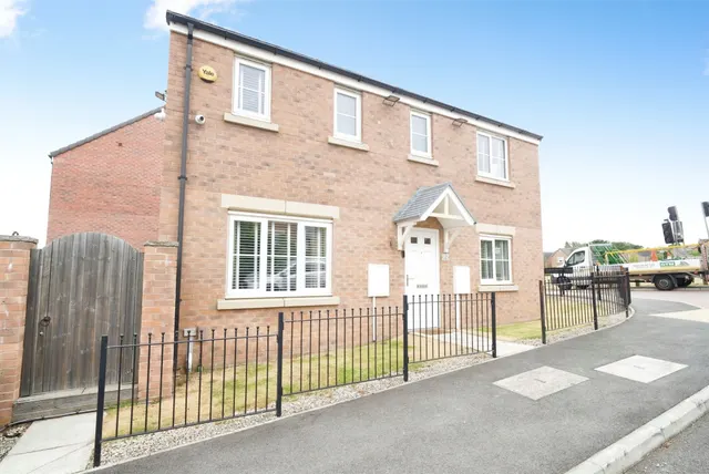 Red Kite Road, Barnsley, photo 1